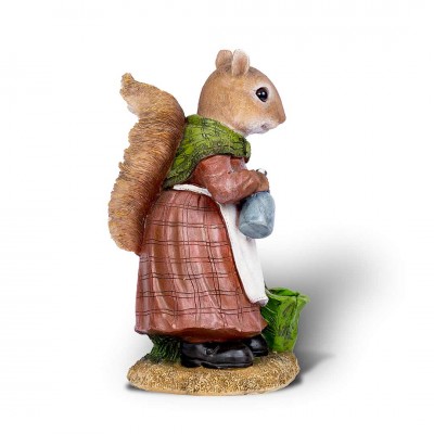 Mrs Gardening Squirrel