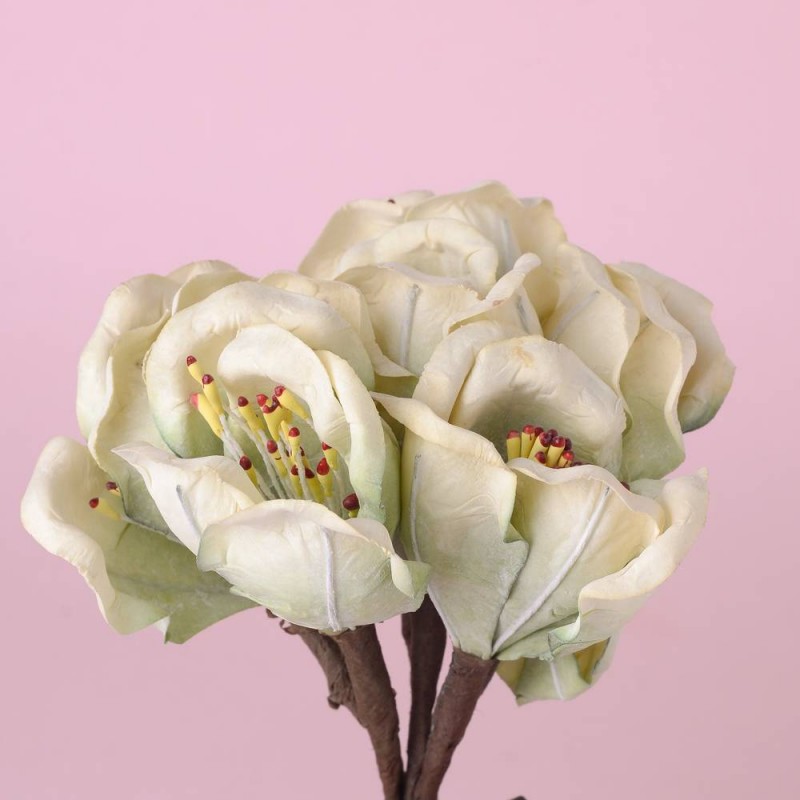 Decorative Flower Bunch Small (White Tulips)